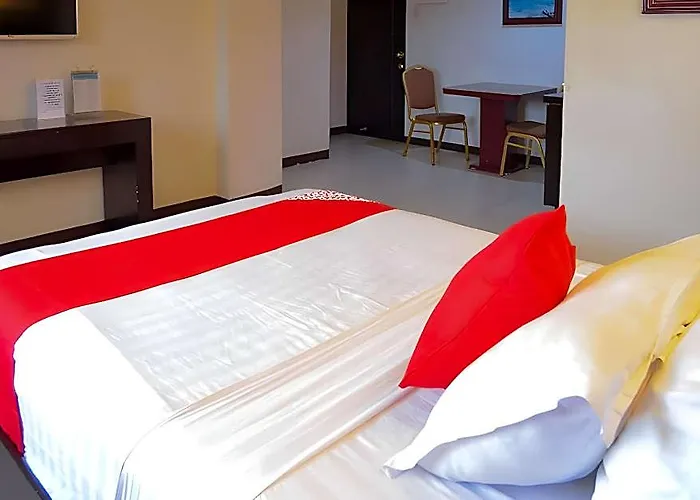 Super Oyo 791 Bell Mansion Hotel